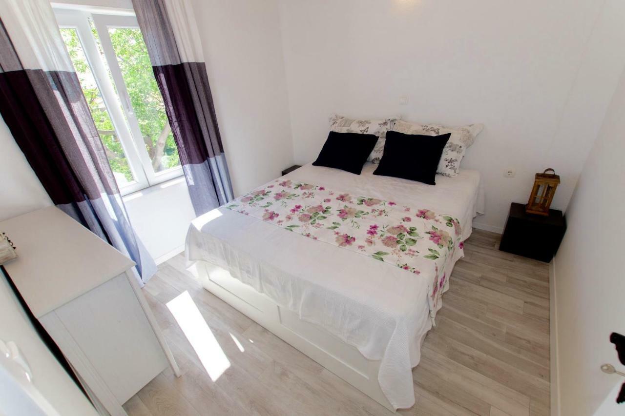 מאקרסקה Summer Apartment מראה חיצוני תמונה